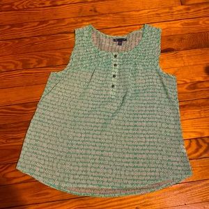 Green and White GAP Tank
